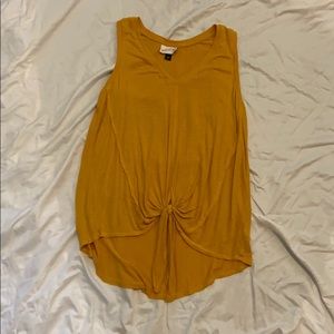 Universal Thread yellow tank top